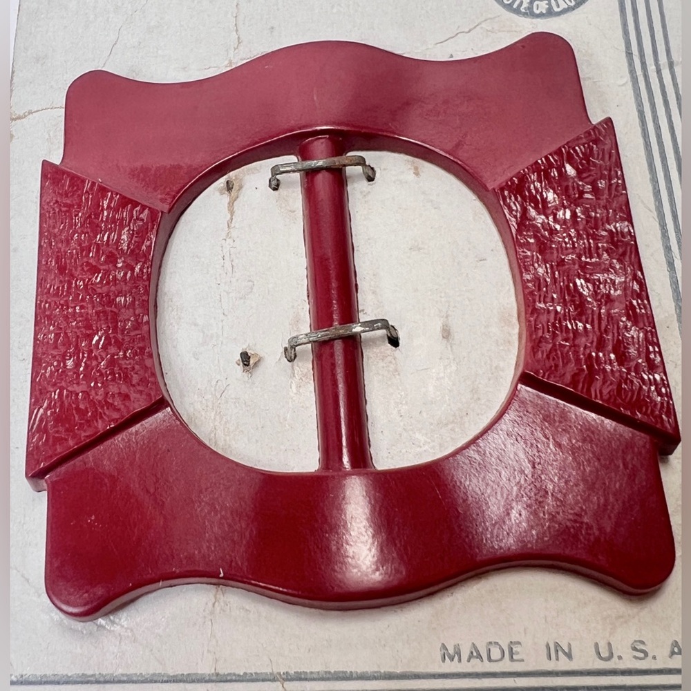 Bakelite Belt Buckles Two Vintage Red Art Deco New Old Stock Collectors Pair - Picture 8 of 11
